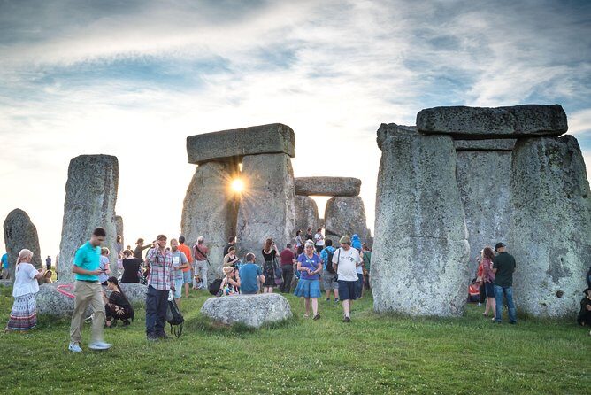 Stonehenge Half-Day Tour from London with Admission & Snack Pack - What to Expect from the Tour