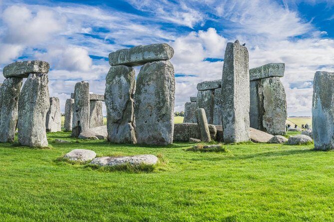 Stonehenge Half-Day Tour from London with Admission & Snack Pack - The Sum Up