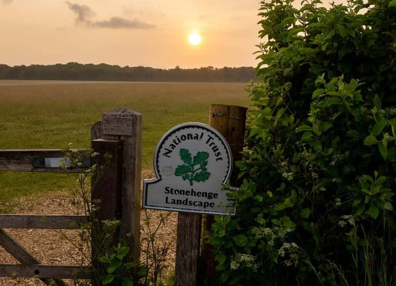 Stonehenge: Inner Circle Access Private VIP Tour - Key Points