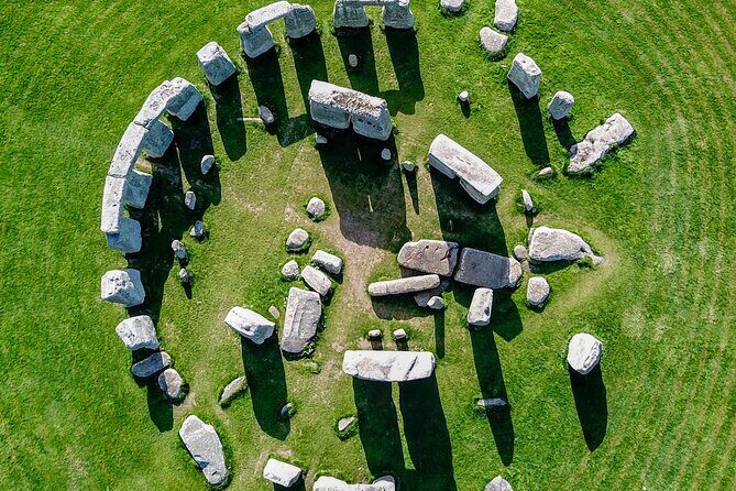 Stonehenge Inner Circle and Windsor Open Top Bus Tour - Who Would Love This Tour?