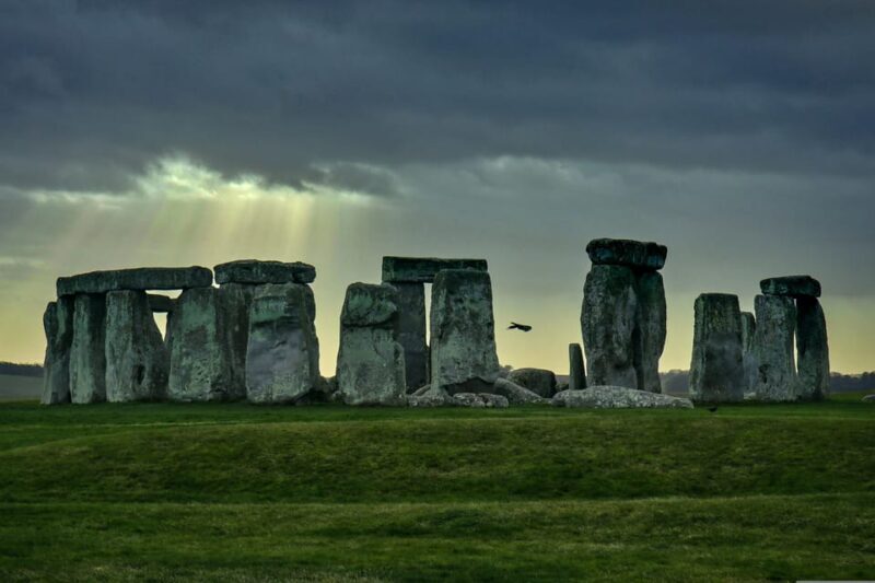 Stonehenge, Salisbury & Wiltshire Road Trip Travel Guide - Key Points