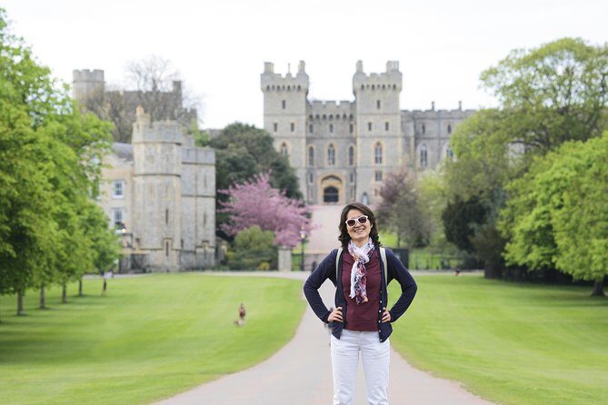 Stonehenge, Windsor Castle and Bath Full Day Guided Tour - A Closer Look at the Tour Experience