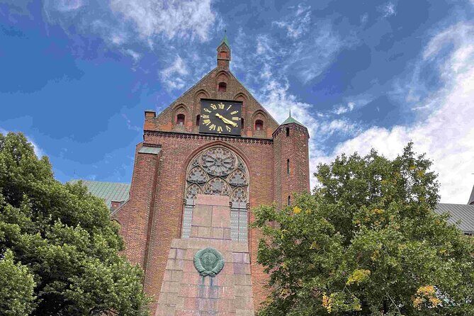 Stralsunds Old Town Audio Guided Tour of the Citys Highlights - The Practical Side: Price, Duration, and Use