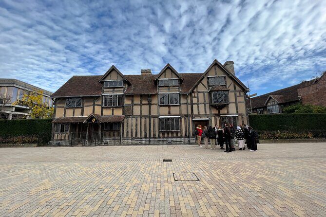 Stratford Upon Avon & Warwick Castle Private Tour - Is It Worth the Price?