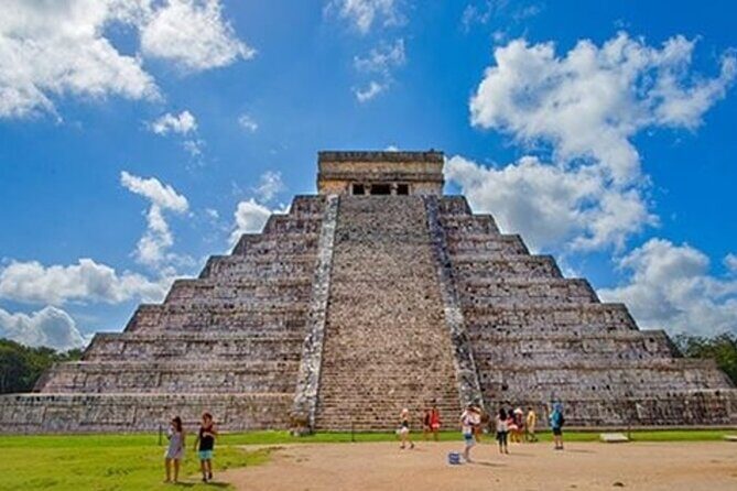 Street Food Tour in Cancun with a Local Guide - The Itinerary in Detail: What to Expect at Each Stop