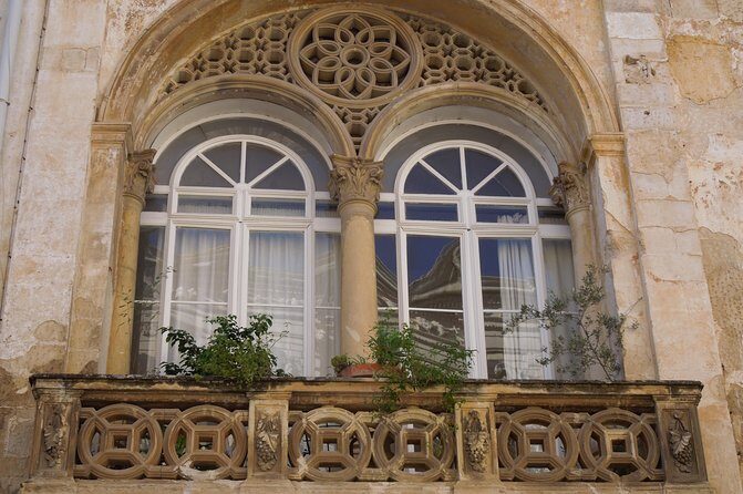 Street Food Tour of Lecce & City Sightseeing with Local Guide - Accessibility and Practicalities