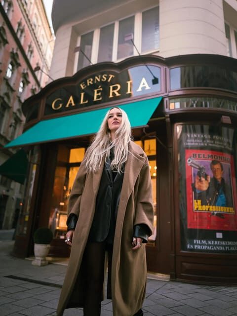 Street photos through the most beautiful streets of Budapest - Key Points