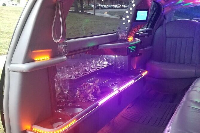 Stretch Limo Private Day & Night Custom Tours of Washington DC - Is it worth the price?