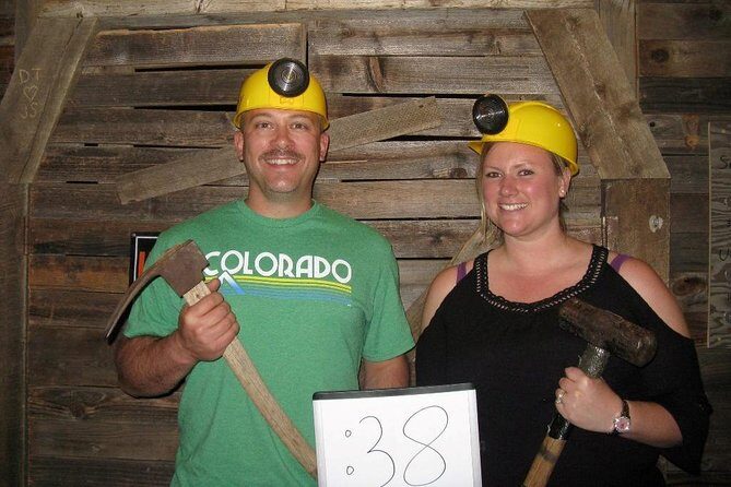 Strike it Rich! Puzzle Room Experience - Who Will Love This?