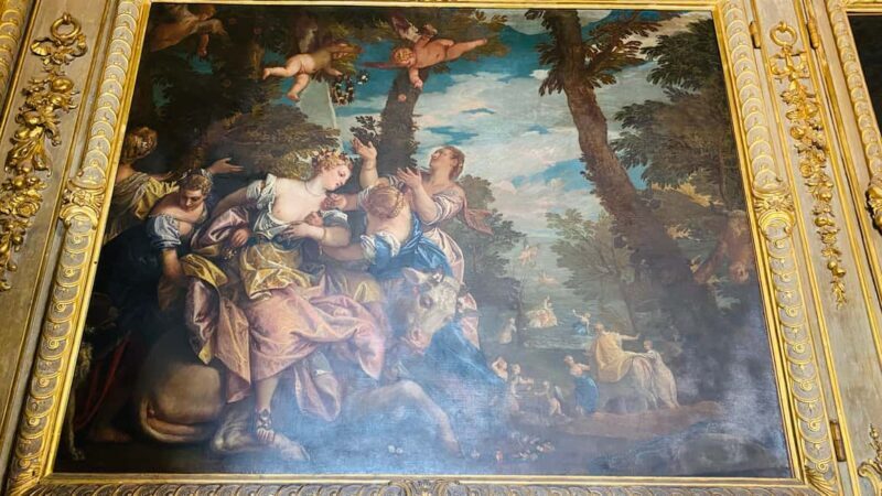 Stroll The Halls of Doge's Palace on a Guided Tour in Venice - Key Points