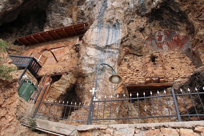 Struga, cave churches and Vevchani springs tour from Ohrid - Exploring Radozda’s Cave Church and Frescoes