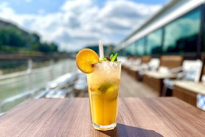Summer Daytime Cruise on the Danube with Drink Options - The Experience: Pros and Cons