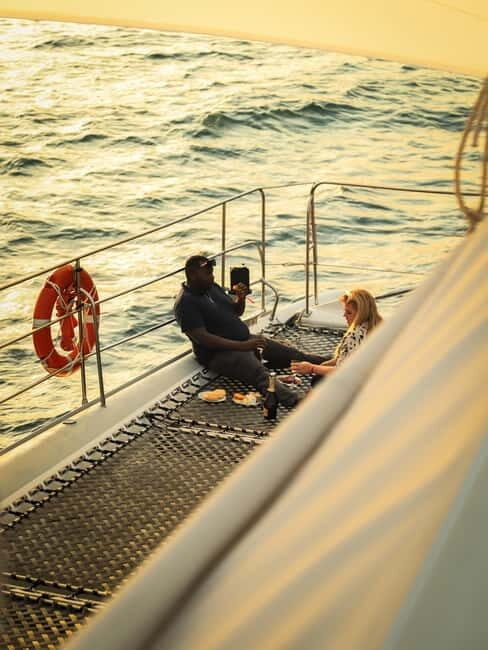 Sunny Beach: Sunset Catamaran Cruise with Dinner & Prosecco - Key Points