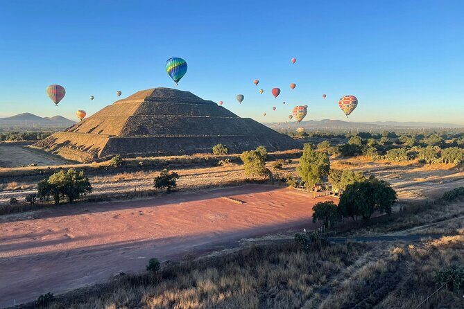 Sunrise Balloon Flight over Teotihuacan and Breakfast in Cueva - Key Points