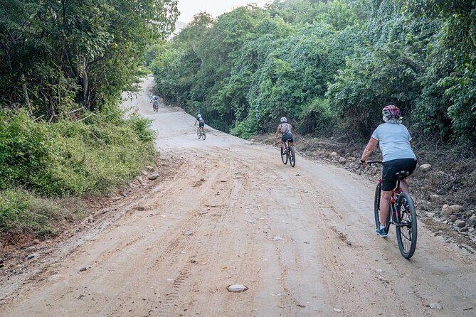 Sunrise Bike Tour in Puerto Escondido - Authenticity and Authentic Encounters