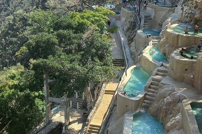 Sunrise in Tolantongo Grottoes with pick-up from your hotel - FAQ