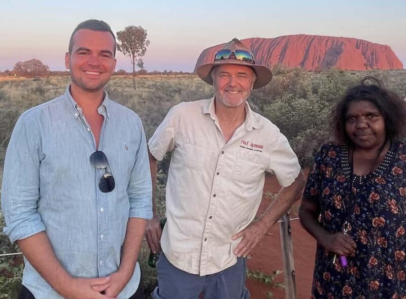 Sunrise Uluru Private Tour - The Guide and the Storytelling