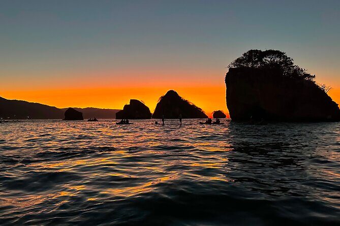 Sunset and Bioluminescence Boat Tour at Los Arcos Islands - Key Points