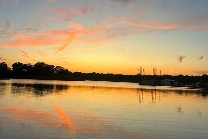 Sunset and Glow Guided Kayaking Tour Grapevine Lake - Who Is This Tour Best For?