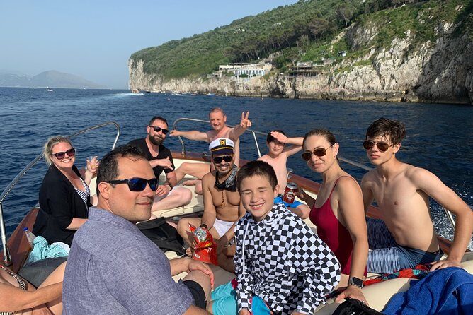 Sunset boat experience in Sorrento coast - FAQ