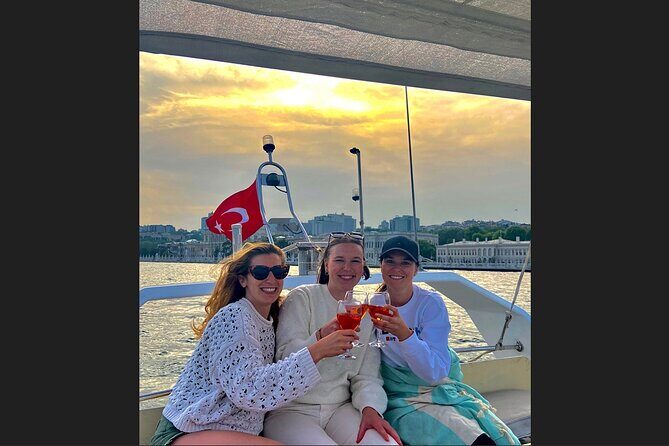 Sunset Bosphorus Yacht Tour in Istanbul - Sunset Bosphorus Yacht Tour in Istanbul: A Relaxing Evening on the Water