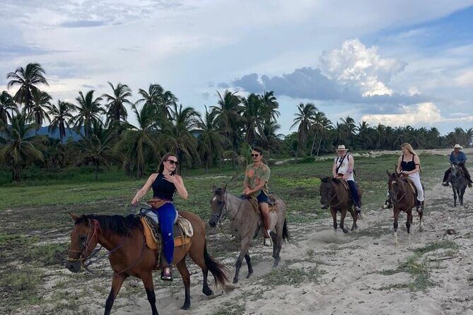 Sunset by horse (river and beach) - Exploring the Sunset Horseback Ride in Puerto Escondido: What You Need to Know