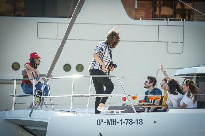 Sunset Catamaran: Small Group, Drinks, Snacks & Dinner Upgrade - FAQ