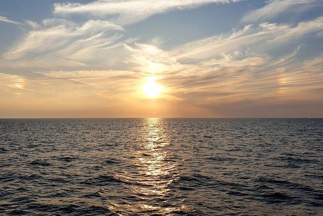 Sunset Celebration Cruise on Tropics Boat Tours - Who Should Consider This Tour?