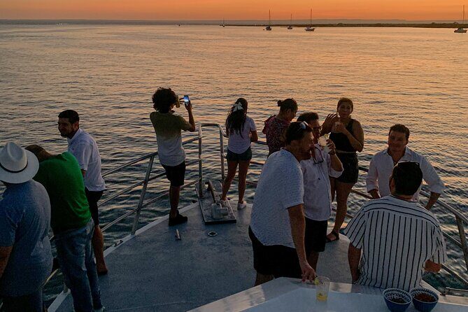 Sunset Cruise in La Paz - What Makes the Sunset Cruise in La Paz Special?