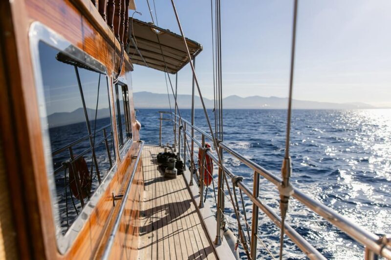 Sunset Dinner Cruise: Swim Stop, Drinks & Onboard Dining - Who Would Love This Experience?