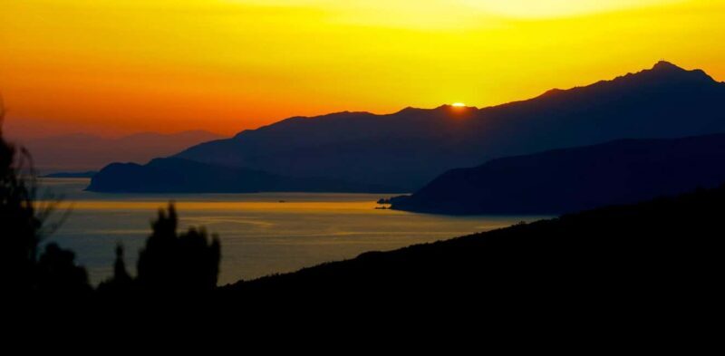 Sunset e-bike tour in Lacona in the Capo Stella archipelago - Key Points