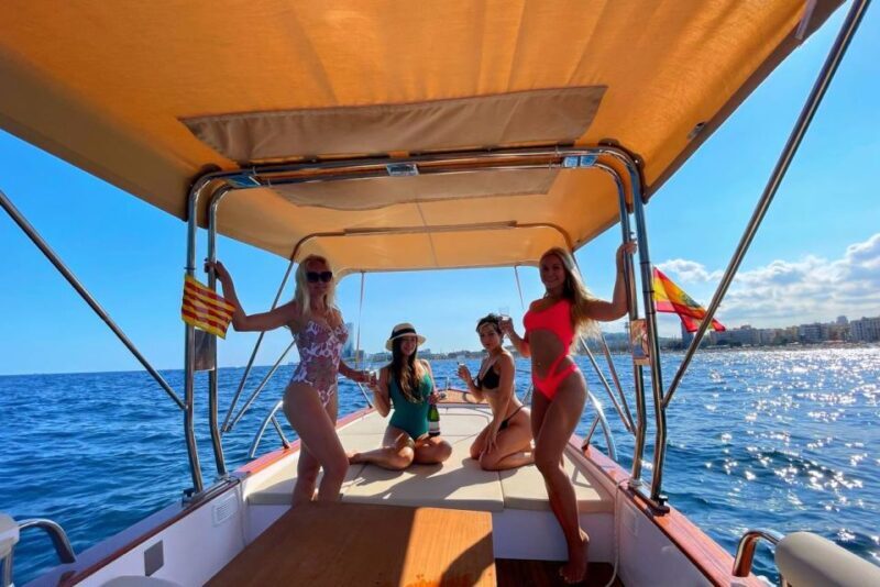 Sunset from a private Classic Yacht - Key Points