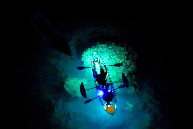 Sunset/Glow Clear Kayak Tour in Olowalu - What is the itinerary like?