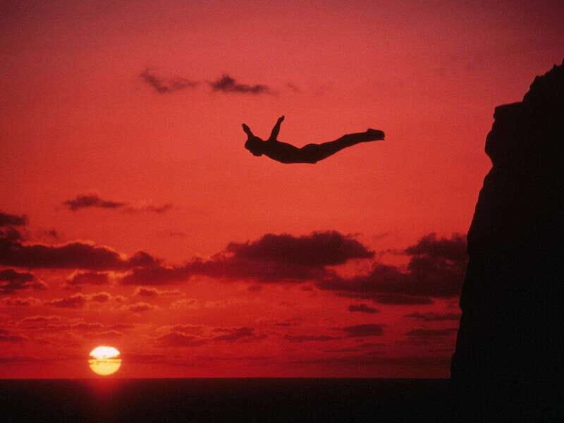 *Sunset High Diver Show 3Course Dinner 2 Drinks Diff Options - Who Should Consider This Tour?