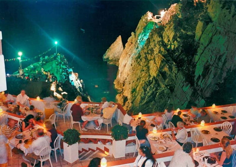 *Sunset High Diver Show 3Course Dinner 2 Drinks Diff Options - FAQ
