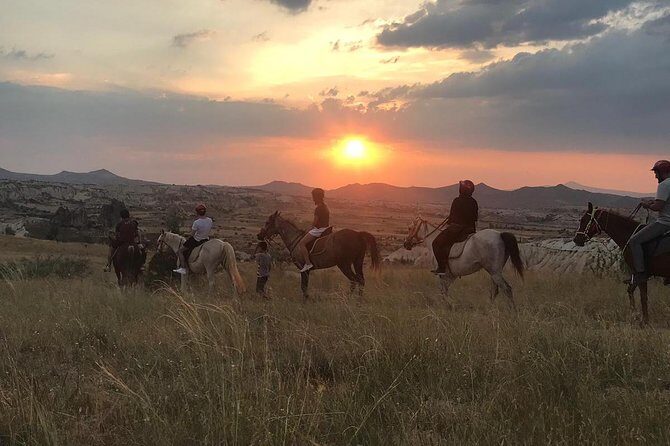 Sunset Horsebackriding-Tour through the Valleys of Cappadocia - Key Points