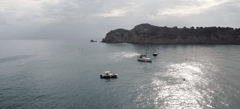 Sunset in Private Boat with wine, ibérico Gourmet 2 hours - FAQ