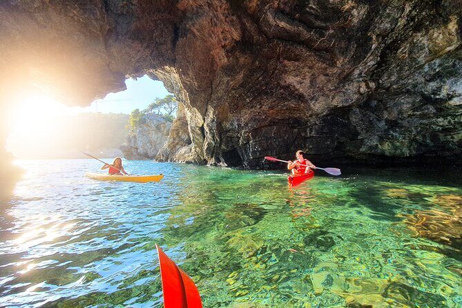 Sunset Kayak Adventure & Caves Tour, Swimming & Aperitif - Who Should Sign Up?