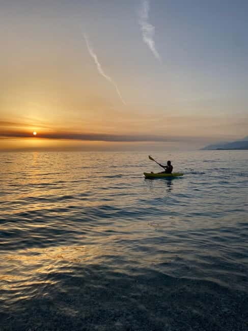 Sunset kayak/Sup tour - Lukova tiny caves and Secret beaches - What is the Lukova Sunset Kayak/SUP Tour?