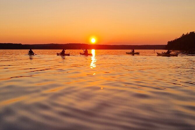 Sunset kayak tour with fika on Stockholms lakeside - Who Is This Tour Best Suited For?