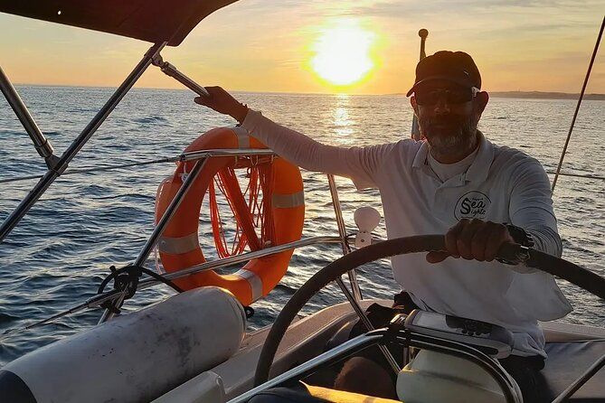 Sunset on a Luxury Sailing Yacht from Vilamoura (Max 12 Guests) - Welcome drinks and snacks: what’s included (and what’s not)