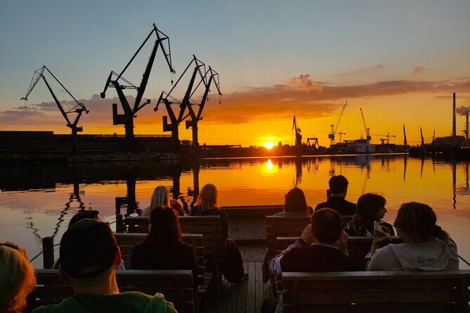 Sunset on the Shipyard and Old Town Evening Cruise - Key Points: