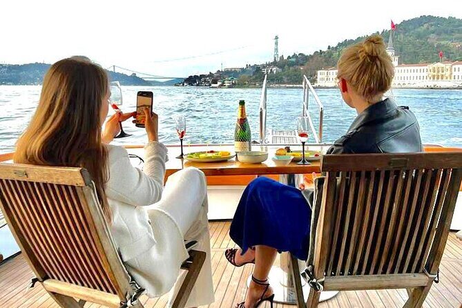 Sunset or Daytime Istanbul Guided Luxury Yacht Cruise with Snacks - The Guide Experience: What Youll Learn