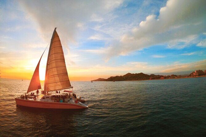 Sunset Party Cruise at Los Cabos - Sunset Party Cruise at Los Cabos: A Relaxed and Lively Evening on the Water
