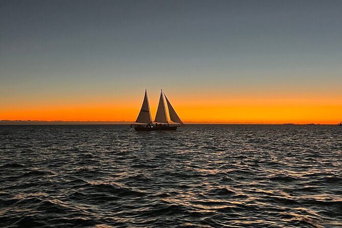 Sunset Powerboat Cruise - What Is the Sunset Powerboat Cruise in Key West?
