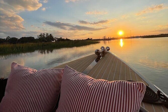 Sunset Private Captained Luxury Electric Boat Charter in Savannah - Key Points
