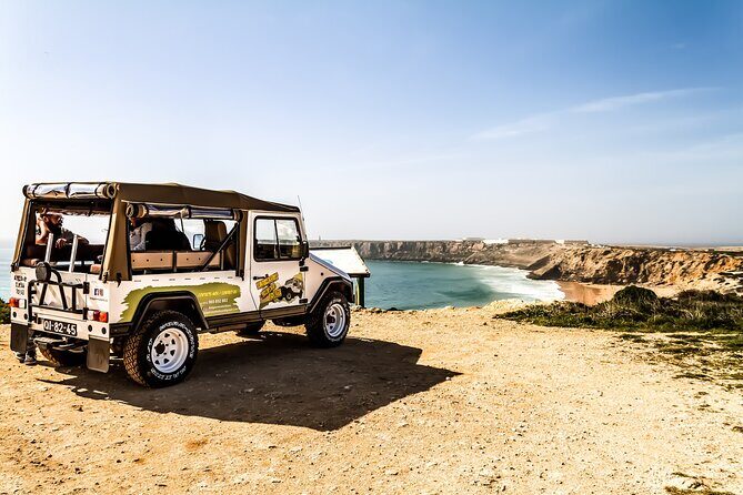 Sunset Private tour to Sagres - What are the highlights of the itinerary?