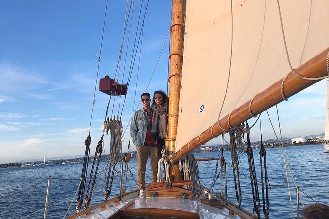 Sunset Sail On A Charming Vintage Yacht - Beer &. Wine Included - What to Expect on Your Sunset Sail
