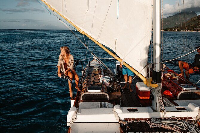 Sunset sailing - The Experience: What You Can Expect on This Sunset Sailing Tour