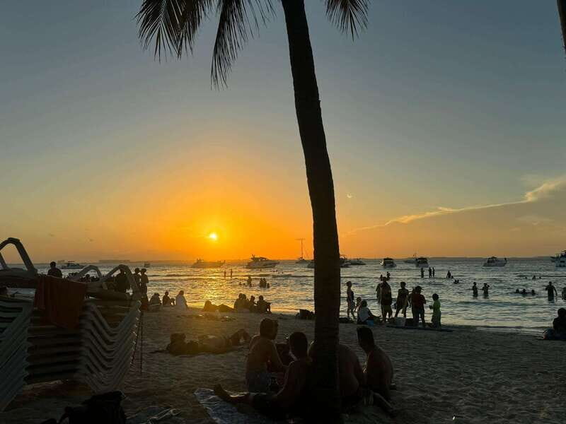 Sunset Sailing to Isla Mujeres with Cancún Transfer - Sunset Cruise: The Main Event